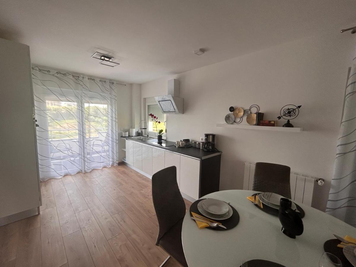 קארלובץ Apartmani Ana&Vesna מראה חיצוני תמונה