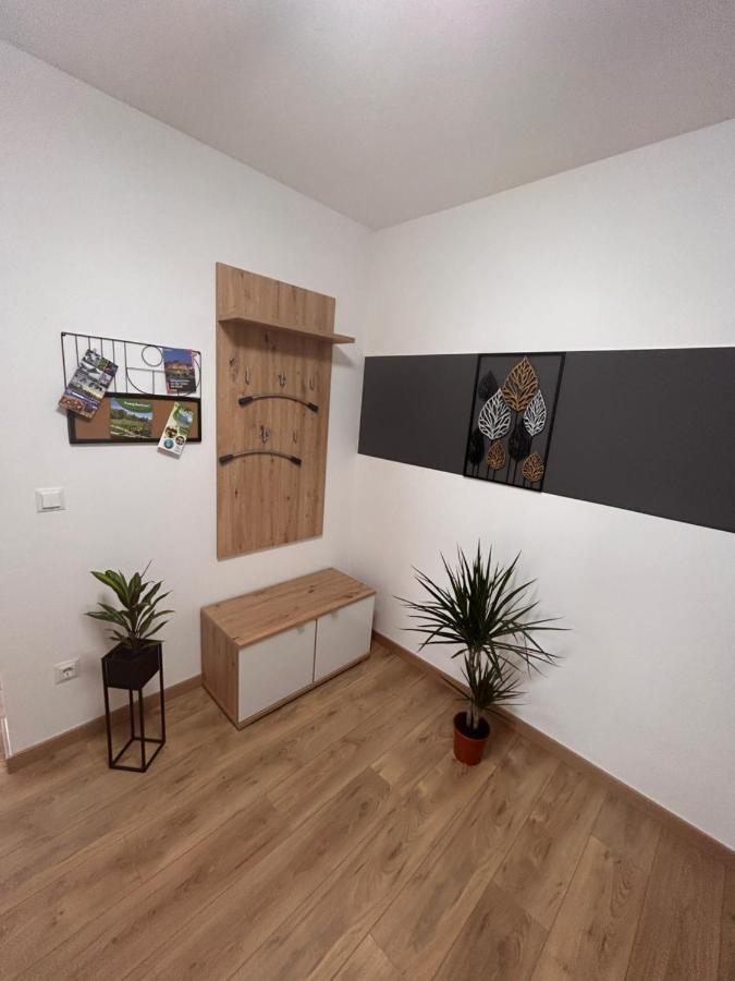 קארלובץ Apartmani Ana&Vesna מראה חיצוני תמונה